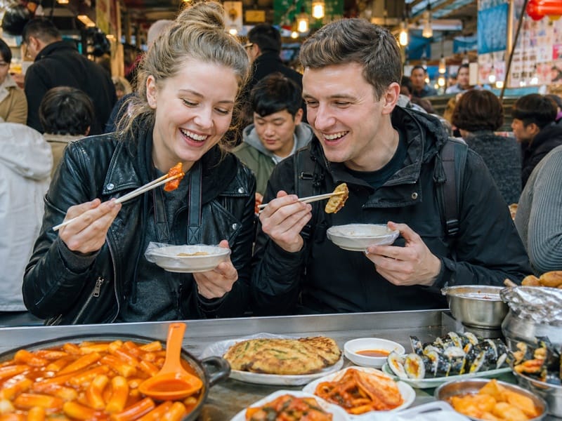 Delicious K-culture experiences Seoul - Street food tour at Gwangjang Market
