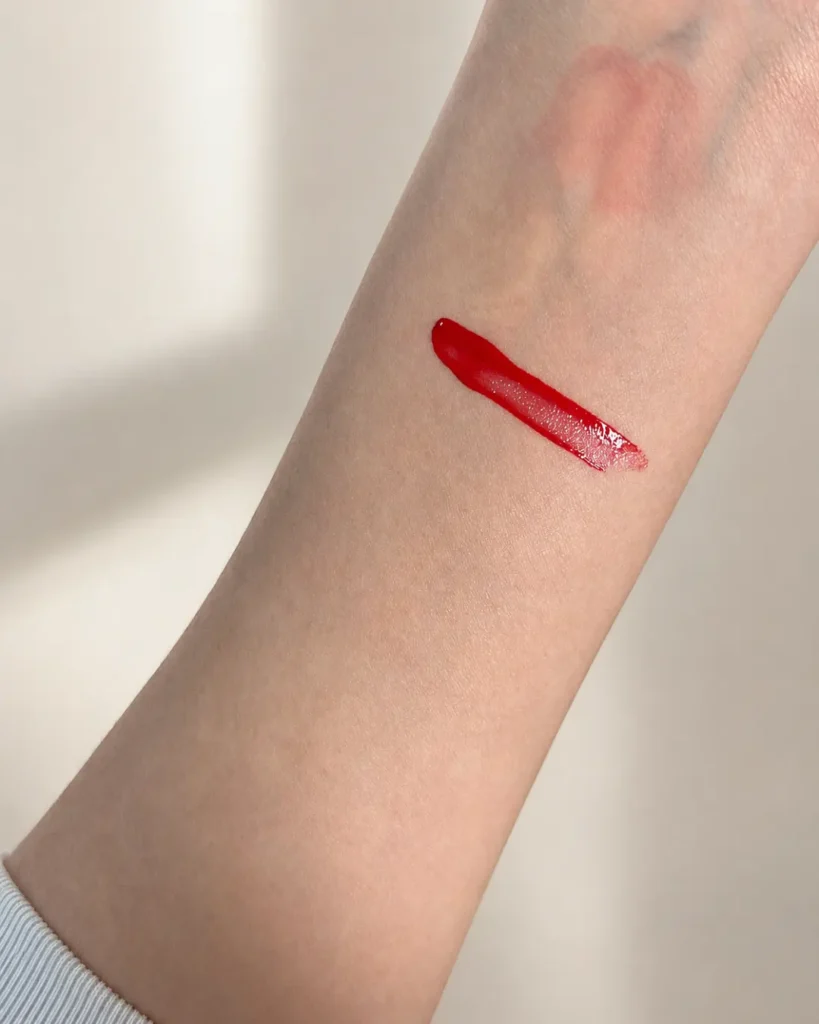 rom&nd Juicy Lasting Tint 19 Summer Scent arm swatch
